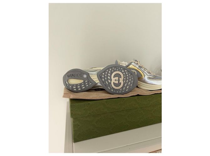 Sneakers Gucci in pelle e rete argentate e dorate D'oro Grigio Silver hardware - vista 9