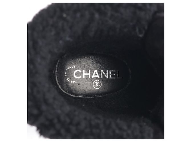 Timeless Botas Boa de Suede Matelassé Chanel Negro - vista 15