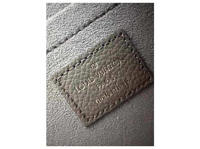 Pochette Félicie Louis Vuitton Pochette Felicie Monogram Empreinte Borsa in Pelle Beige - vista 5
