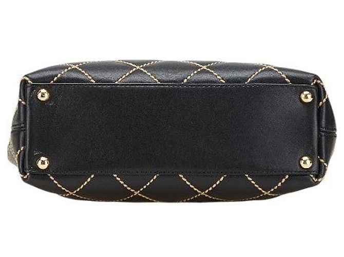 Timeless Borsa a spalla in agnello con cuciture selvagge Chanel Coco Mark Nero - vista 3