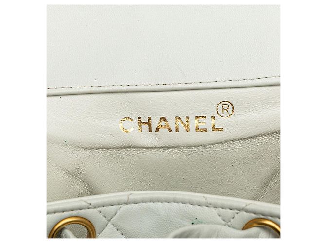 Timeless Chanel Coco Mark Rucksack aus matelassiertem Lammleder Weiß - Ansicht 10