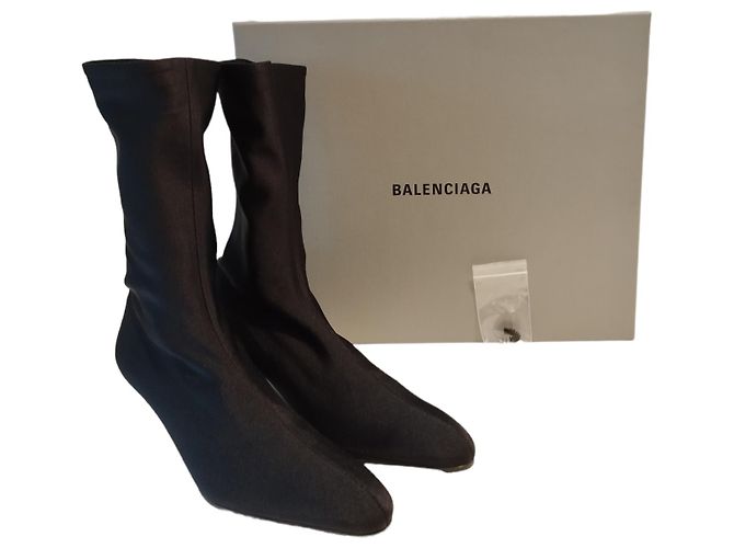 Stivaletti Balenciaga Knife in Tela Nera e Spandex Nero - vista 8