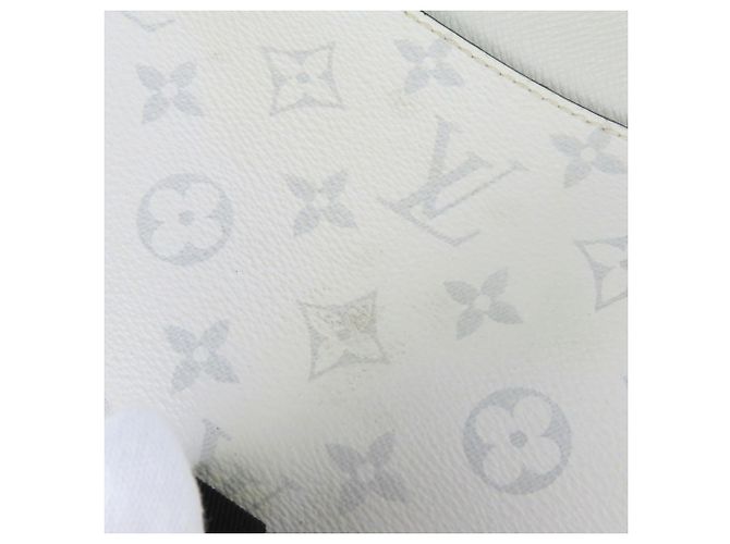 Louis Vuitton Taigarama Shoulder Bag Brown Monogram - view 18
