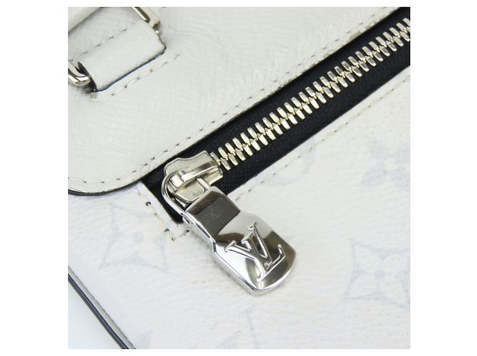 Louis Vuitton Taigarama Shoulder Bag Brown Monogram - view 22