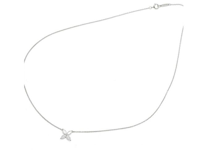 Collana Media Victoria di Tiffany & Co. - vista 4