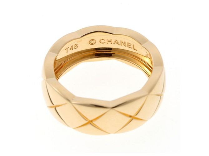 Anello della collezione Coco Crush di Chanel D'oro - vista 4
