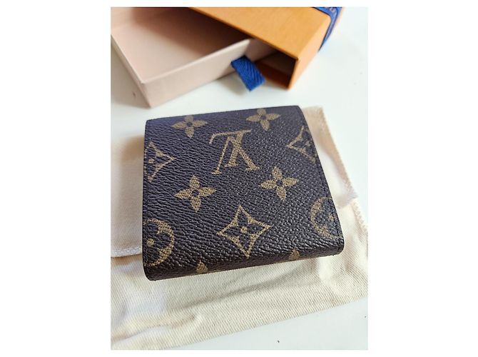 Louis Vuitton Monogram Cat Notepad Case - view 4