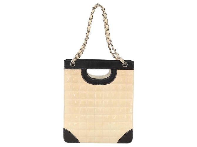 CHANEL Choco Bar Schultertasche aus lackiertem Leder Beige Silber CC Auth BA11764A - Ansicht 3