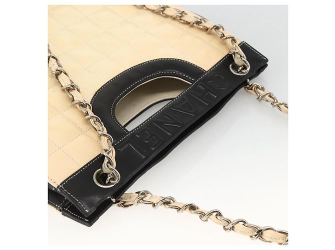 CHANEL Choco Bar Schultertasche aus lackiertem Leder Beige Silber CC Auth BA11764A - Ansicht 6