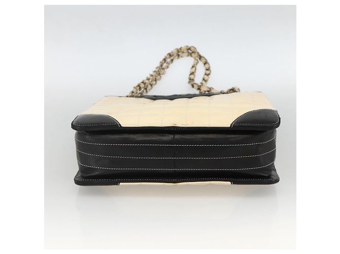 CHANEL Choco Bar Schultertasche aus lackiertem Leder Beige Silber CC Auth BA11764A - Ansicht 9