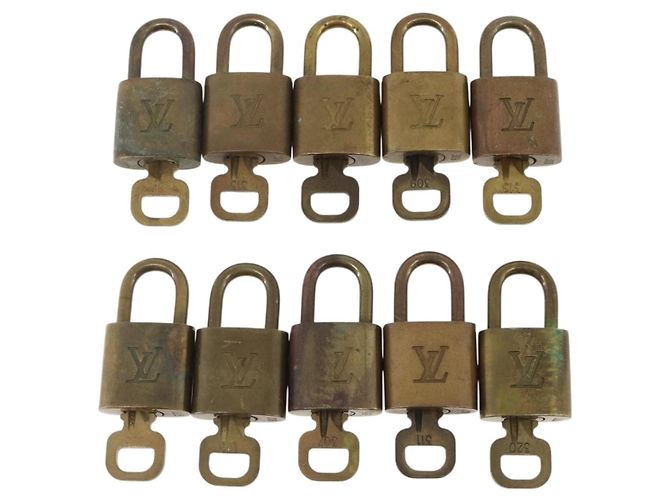 LOUIS VUITTON Set di 10 Lucchetti in Metallo Dorato LV Auth 167136 D'oro - vista 2