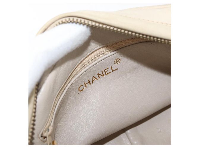 CHANEL Matelasse Chain Shoulder Bag Lamb Skin Ivory Gold CC Auth AMZ315 Golden Cream - view 16