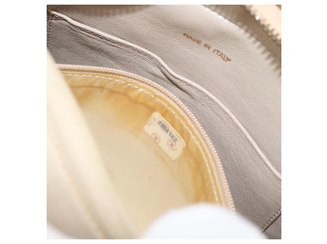 CHANEL Matelasse Chain Shoulder Bag Lamb Skin Ivory Gold CC Auth AMZ315 Golden Cream - view 22