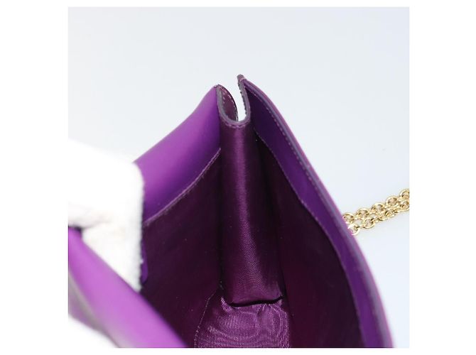 Borsa Vala Chain in pelle verniciata viola e oro Auth ARZ899 di Salvatore Ferragamo - vista 19