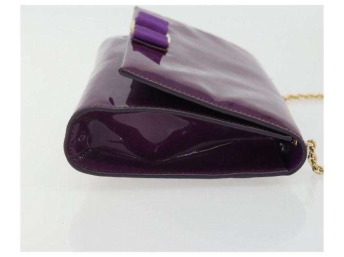 Borsa Vala Chain in pelle verniciata viola e oro Auth ARZ899 di Salvatore Ferragamo - vista 5