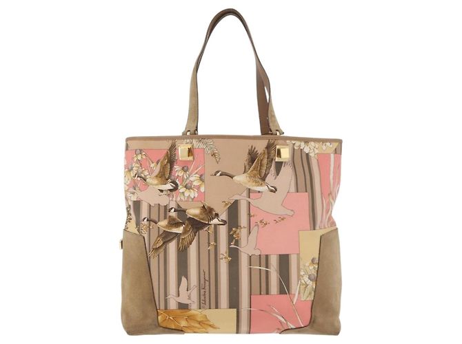 Borsa Tote Salvatore Ferragamo in nylon beige oro Auth BAZ714A D'oro - vista 2