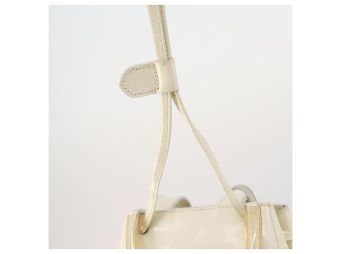 Salvatore Ferragamo Rucksack Lackleder Weiß Gold Auth 173783 Golden - Ansicht 16