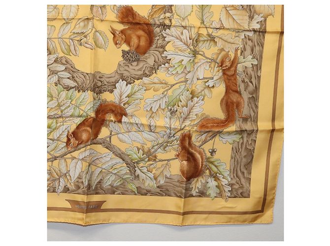 Hermès Foulard HERMES Carre 90 ""CASSE NOISETTE"" Seta Gialla Auth 174180A Giallo - vista 10