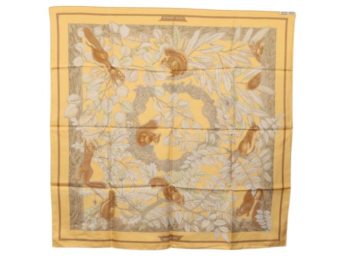 Hermès Foulard HERMES Carre 90 ""CASSE NOISETTE"" Seta Gialla Auth 174180A Giallo - vista 13