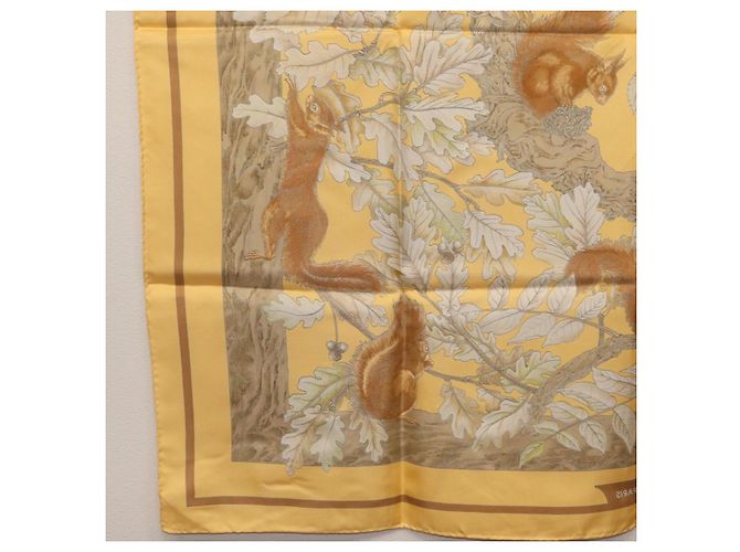 Hermès Foulard HERMES Carre 90 ""CASSE NOISETTE"" Seta Gialla Auth 174180A Giallo - vista 20