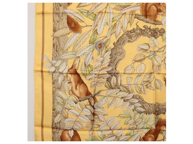 Hermès Foulard HERMES Carre 90 ""CASSE NOISETTE"" Seta Gialla Auth 174180A Giallo - vista 5