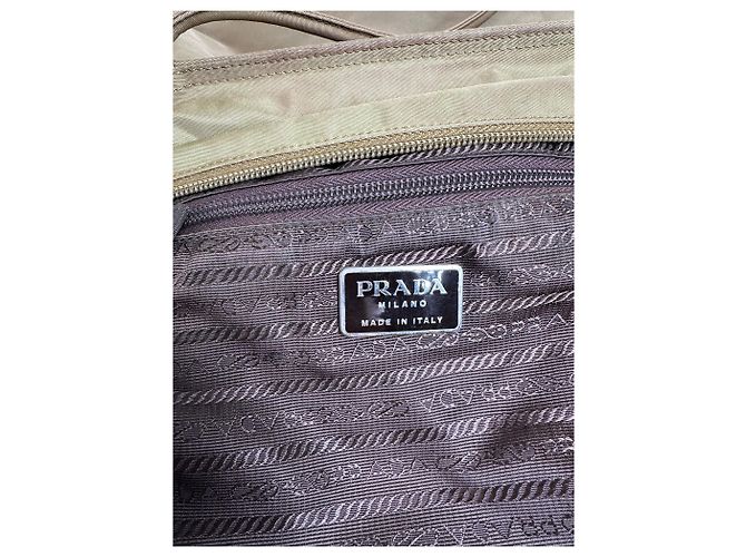 Vintage Prada Dreiecks-Polyester-Handtasche grün Khaki - Ansicht 5