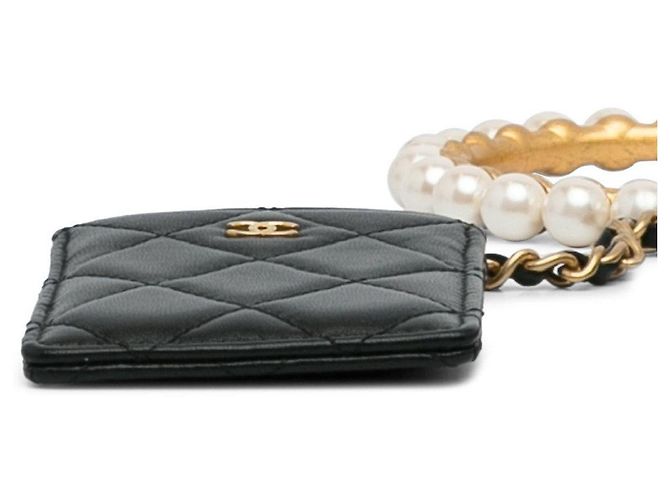 Chanel 2021 Bracciale in Perle Corona Cc Multi Pochette Borsa Usata - vista 6