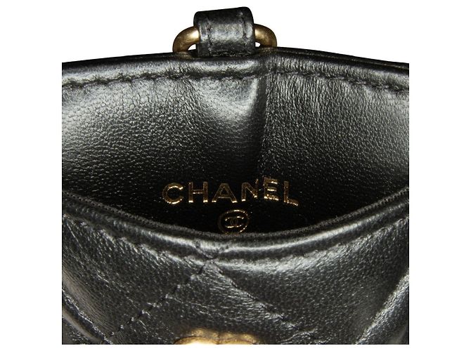 Chanel 2021 Bracciale in Perle Corona Cc Multi Pochette Borsa Usata - vista 9