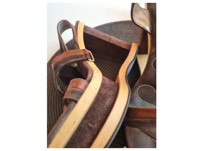Free Lance Sandali con zeppa in suede marrone - vista 3