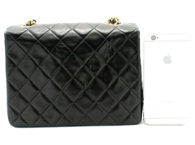 CHANEL Mini Quadrato Piccola Borsa a Catena a Spalla Nera in Agnello Nero - vista 3