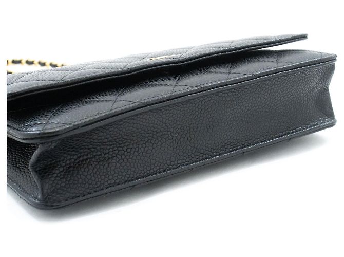 Wallet On Chain CHANEL Geldbörse mit Kette aus genarbtem Kalbsleder in Schwarz - Ansicht 4