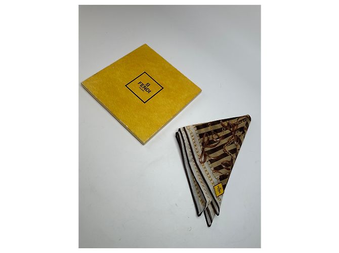 Sciarpa Barocca Vintage Fendi Marrone - vista 6