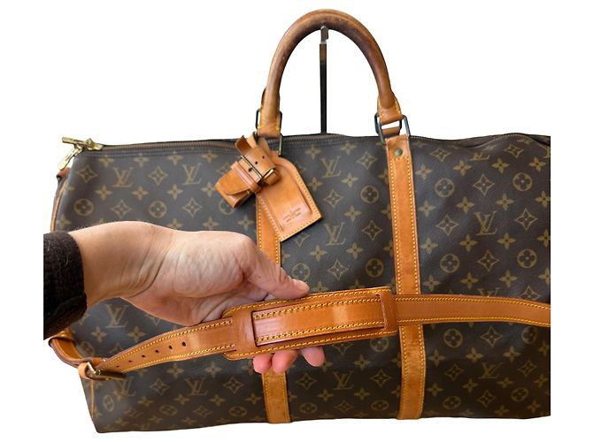 Un bellissimo Keepall 55 Bandoulière di Louis Vuitton. - vista 6