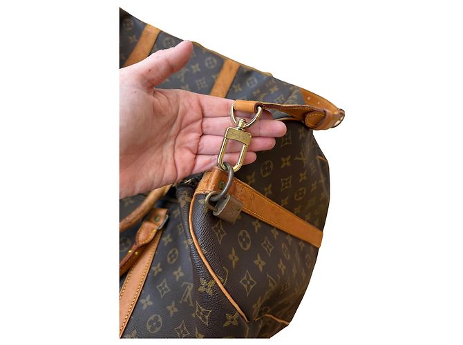 Un bellissimo Keepall 55 Bandoulière di Louis Vuitton. - vista 8