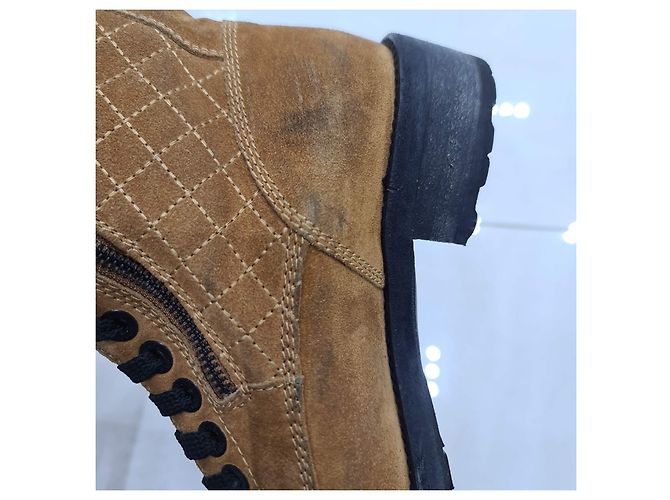 Botas de combate de ante marrón CHANEL 2012 Talla 38.5 de segunda mano - vista 10