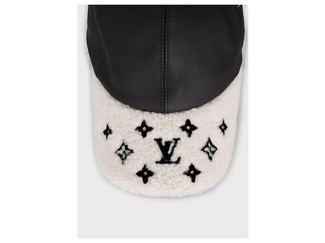Louis Vuitton Lammfell Mütze und Handschuh Set - Größe M Gebraucht - Ansicht 5