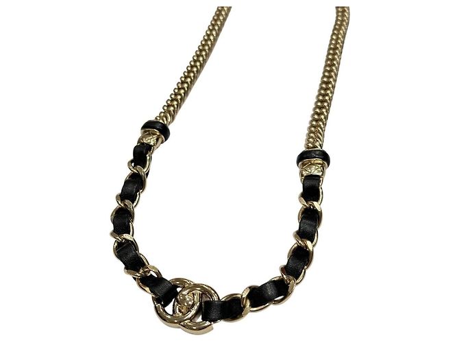 Collana cintura Chanel CC Turnlock in pelle nera usata - vista 4