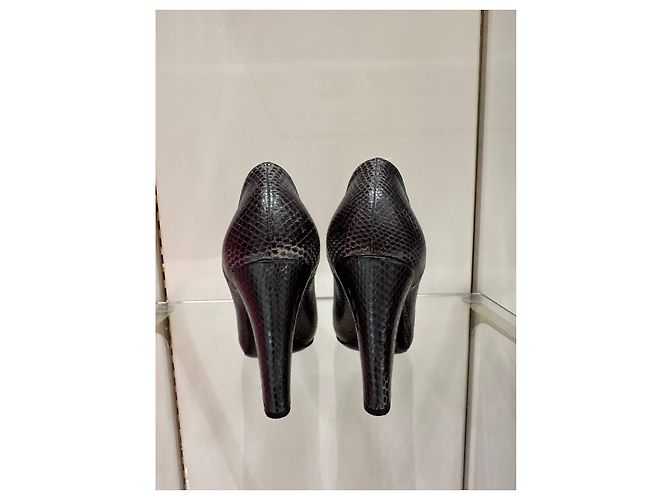 Bottega Veneta Brown Python Leather Round Toe Pumps Size 38 pre-owned - view 3