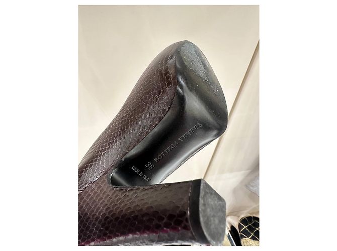 Bottega Veneta Brown Python Leather Round Toe Pumps Size 38 pre-owned - view 5