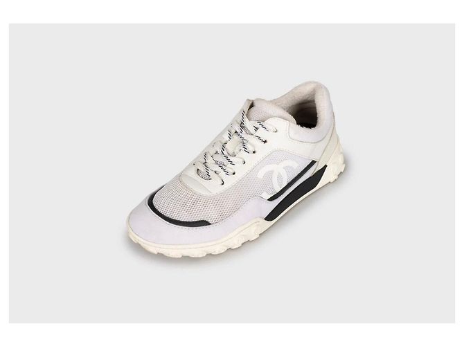 Weiße Textilsneaker von Chanel - Größe 37 Gebraucht - Ansicht 3