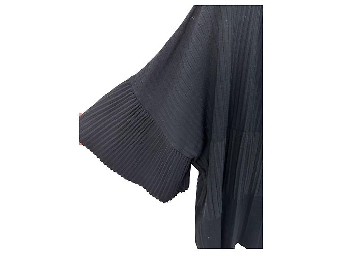 Top de punto conciso con mangas acampanadas Chanel Talla 40 Pre-owned - vista 3