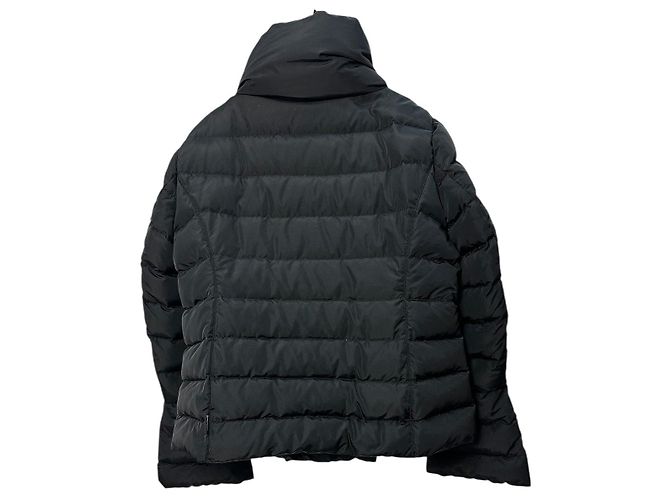 Jaqueta acolchoada Moncler tamanho 5 M/L usada - vista 3