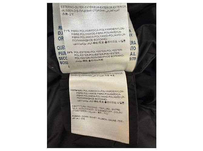 Jaqueta acolchoada Moncler tamanho 5 M/L usada - vista 6