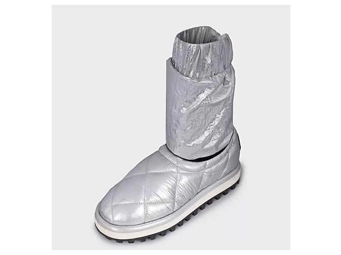 Dolce & Gabbana Silver Elastic Ankle Boots - Size 39 Pre-owned - view 3