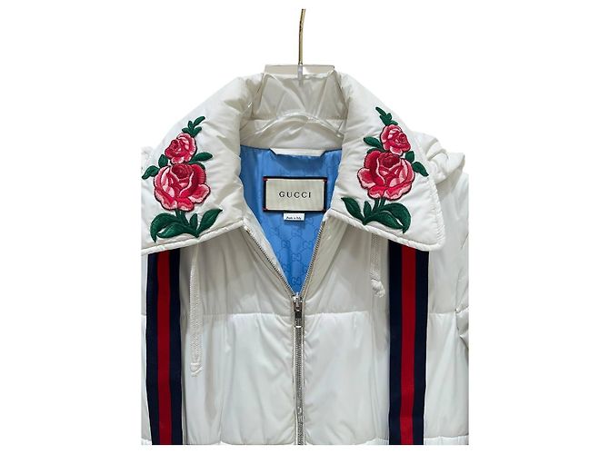 Chaleco puffer Gucci blanco con cuello de rosa - Talla 42 - Usado - vista 3