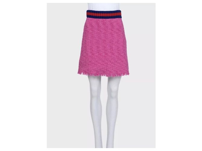 Completo gonna in tweed rosa Gucci - Elegante e versatile IT38/XS usato - vista 6