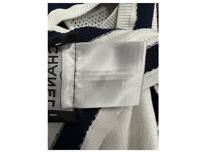 Chanel Woll-Bra-Top-Cardigan-Set Größe 34/36 gebraucht - Ansicht 5