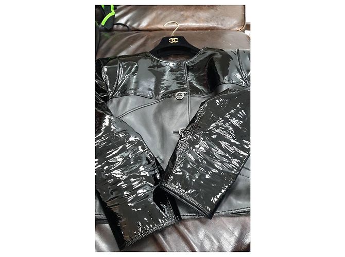 Timeless Chanel 2018 Bikerjacke aus Lammleder Größe 40 Gebraucht - Ansicht 6