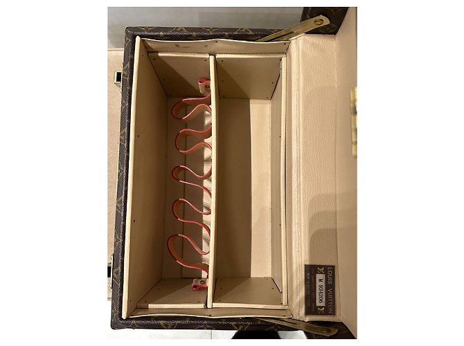 Organizer Borsa Trunk Boite Pharmacie Monogram Louis Vuitton usata - vista 3