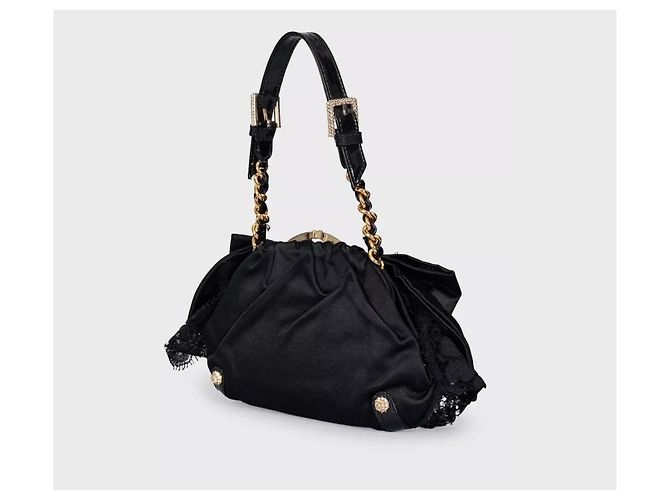 Clutch in tessuto nero con cristalli Dolce & Gabbana usato - vista 2